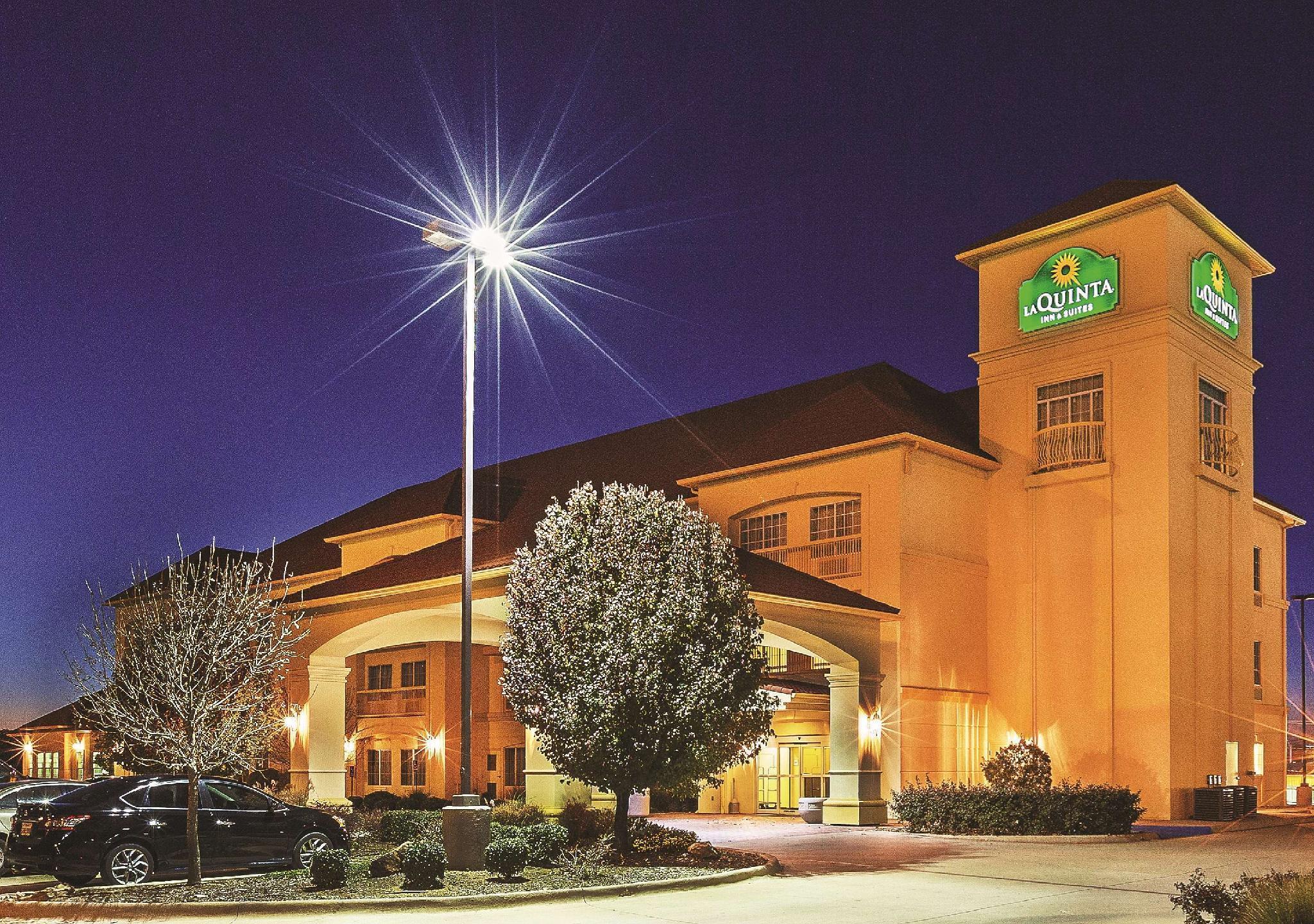 La Quinta By Wyndham Eastland Hotel Exterior photo